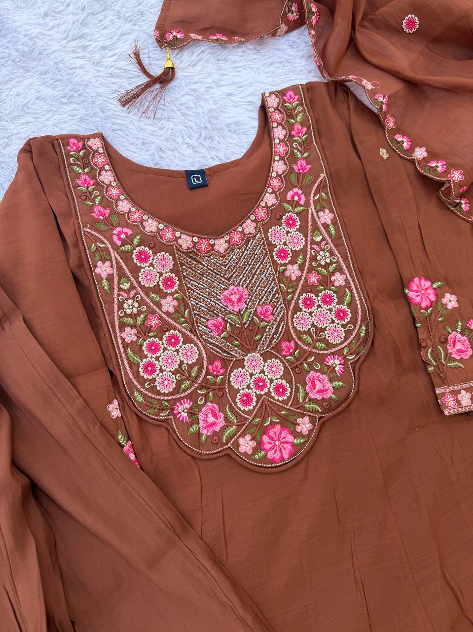 Elegant Embroidered Mal Chanderi Anarkali Kurti Set