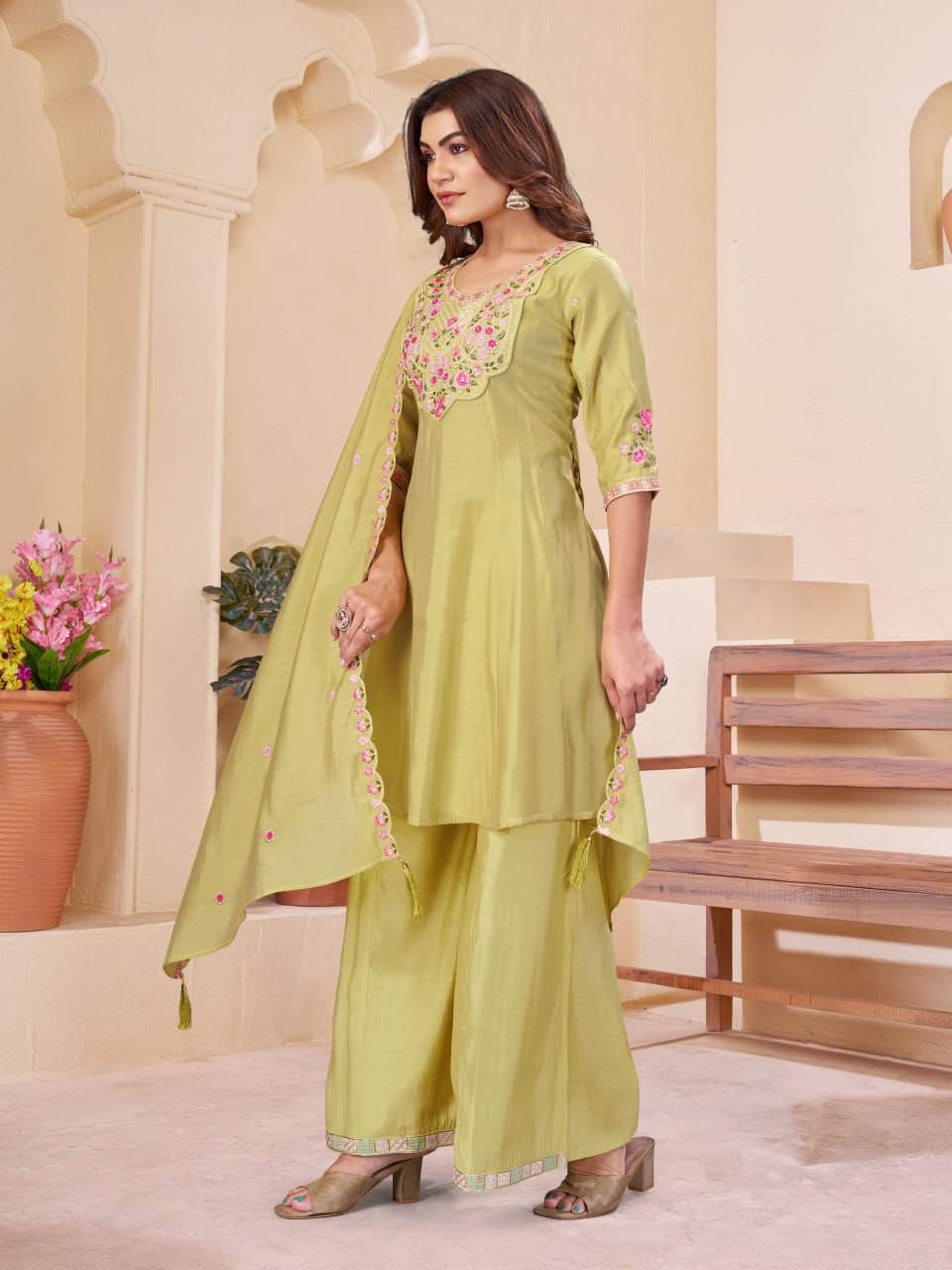 Elegant Embroidered Mal Chanderi Anarkali Kurti Set