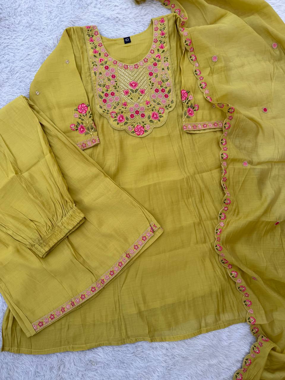Elegant Embroidered Mal Chanderi Anarkali Kurti Set