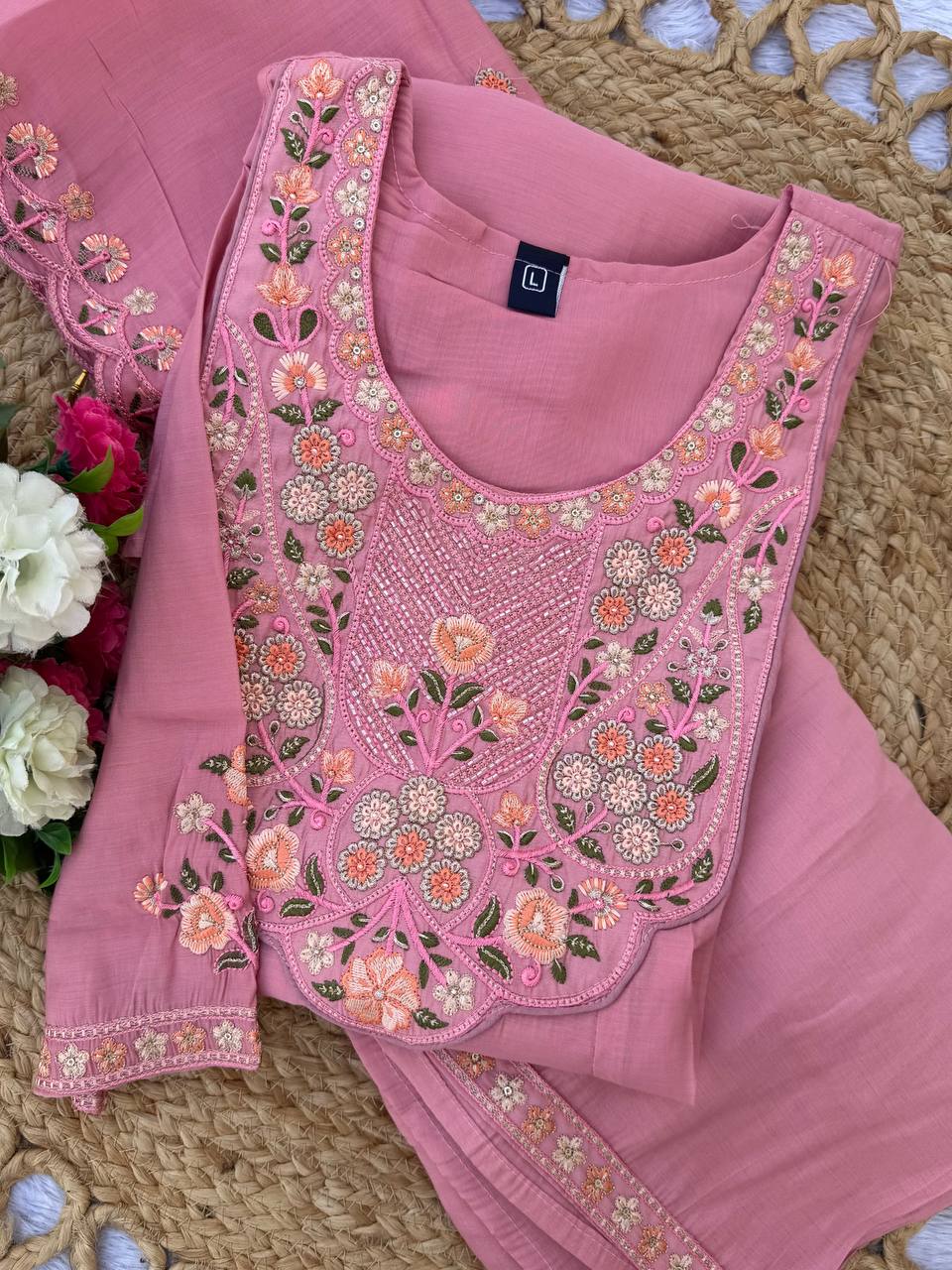 Elegant Embroidered Mal Chanderi Anarkali Kurti Set